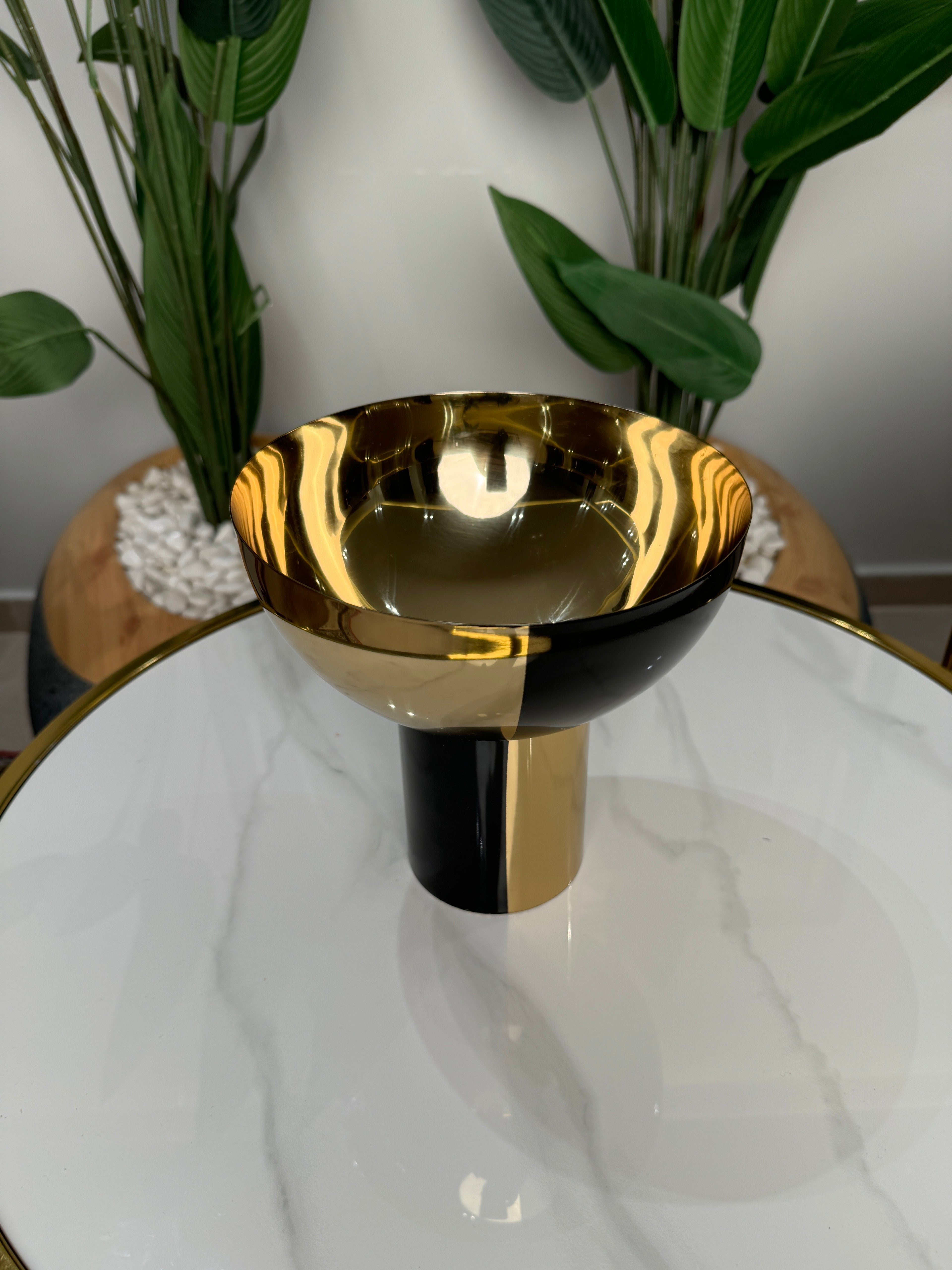 Bols ronds, finition aluminium doré et noire